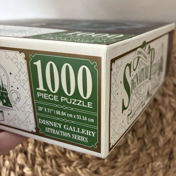 NEW Sealed Disney Parks Haunted Mansion Stitch as Hatbox Ghost 1000 Piece Puzzle - Picture 6 of 6